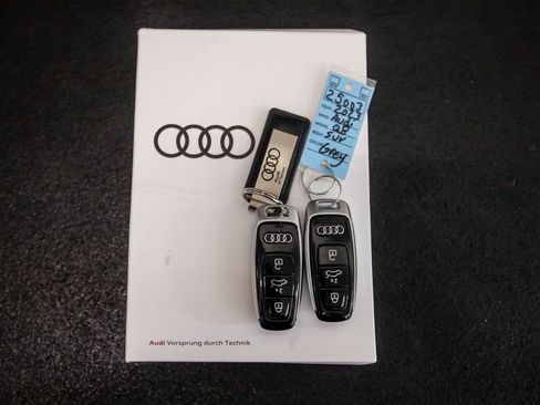 Used 2023 Audi Q8 Prestige image 35