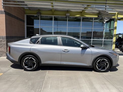 Used 2025 Kia K4 EX FWD image 9