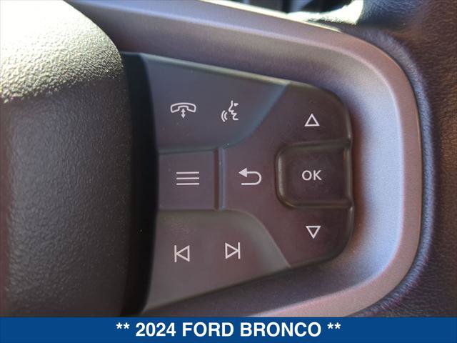 Certified 2024 Ford Bronco Black Diamond AWD/4WD image 15