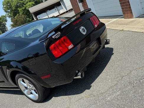 Used 2009 Ford Mustang GT image 24