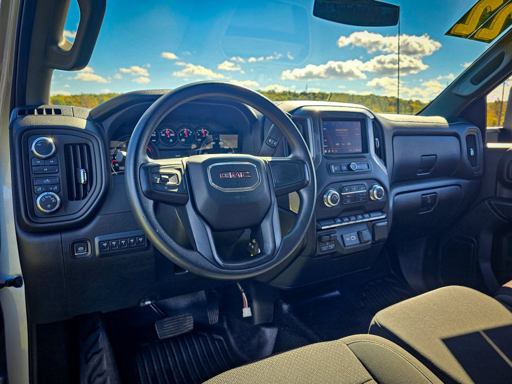 Used 2022 GMC Sierra 3500 Pro w/ Convenience Package AWD/4WD image 16