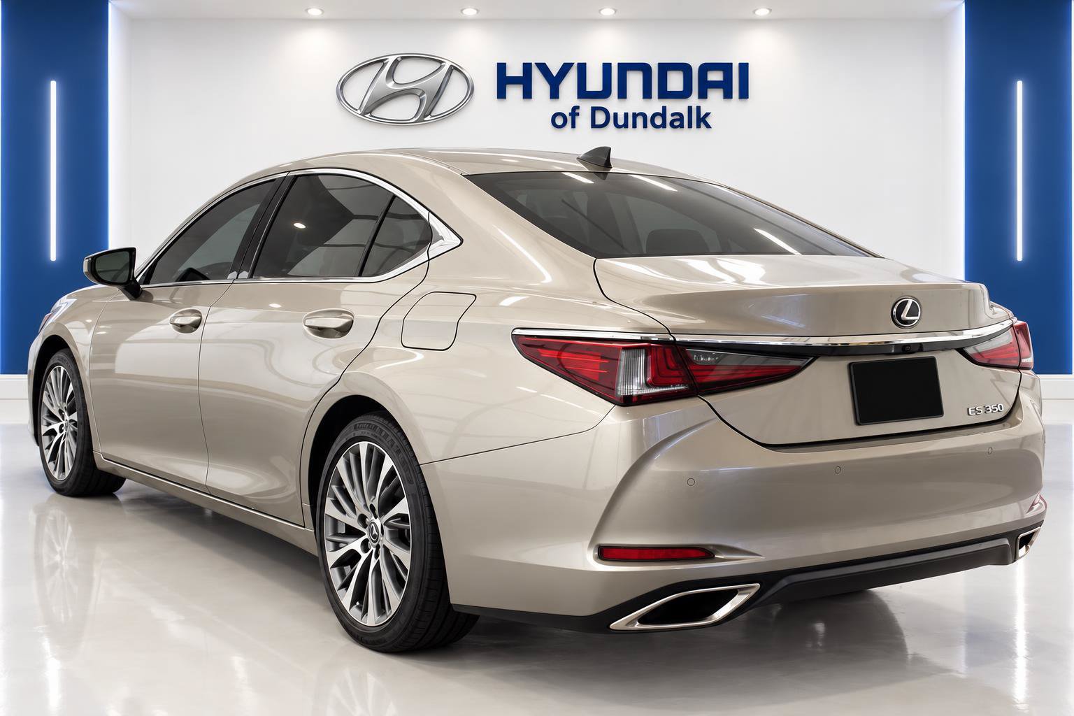 Used 2019 Lexus ES 350 w/ Premium Package FWD image 2