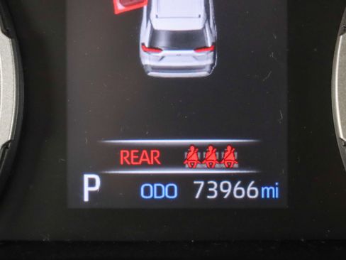 Used 2020 Toyota RAV4 LE image 16