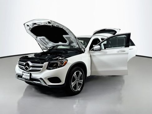 Used 2019 Mercedes-Benz GLC 300 4MATIC image 17