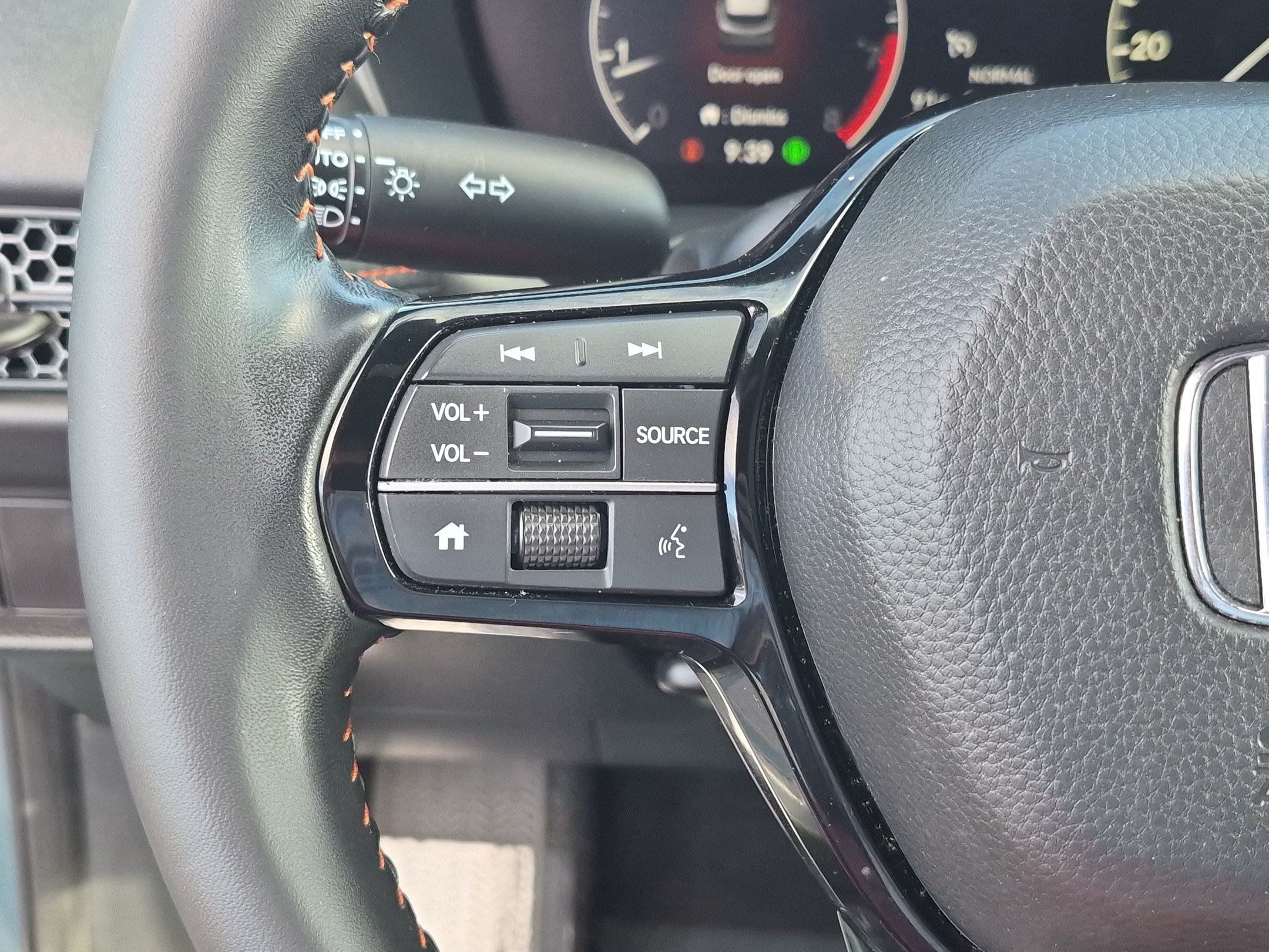 Certified 2025 Honda HR-V Sport image 19