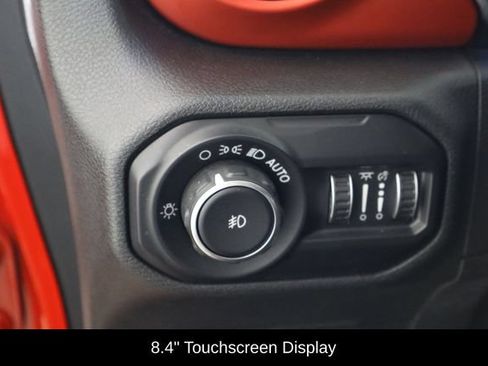 Used 2020 Jeep Wrangler Unlimited Rubicon AWD/4WD image 13