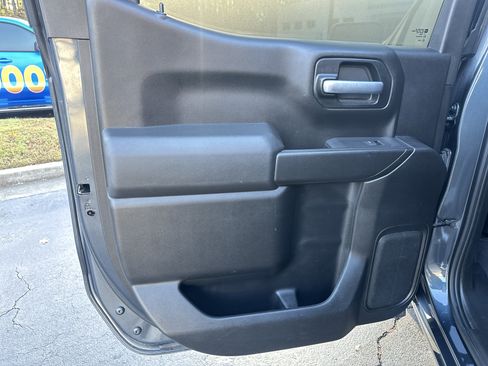 Certified 2021 Chevrolet Silverado 1500 Custom image 20