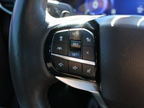 Used 2021 Ford Explorer King Ranch w/ Premium Technology Package image 20