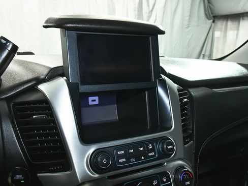 Used 2017 GMC Yukon SLT w/ Open Road Package image 28