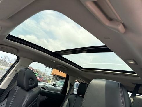Used 2023 Acura MDX SH-AWD w/ Technology Package image 18