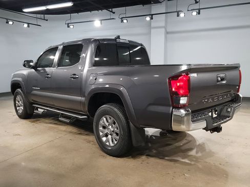 Used 2019 Toyota Tacoma SR5 image 5