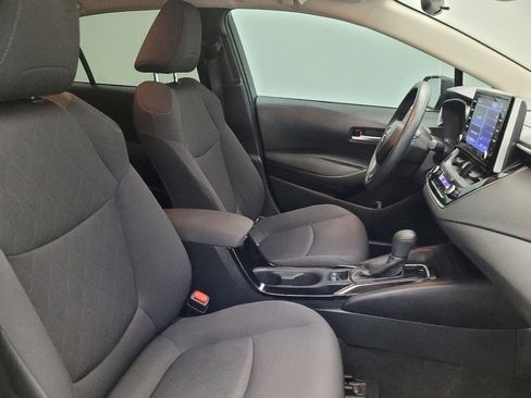 Used 2021 Toyota Corolla LE image 21