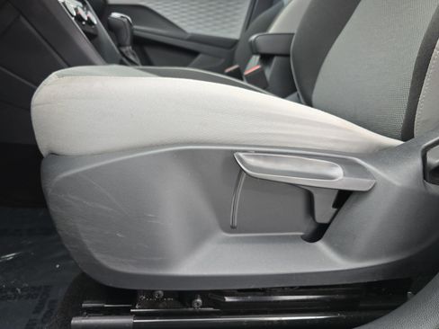 Used 2023 Volkswagen Taos S image 28