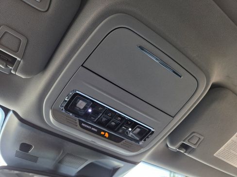 Used 2022 Lincoln Corsair FWD w/ Premium Package image 41