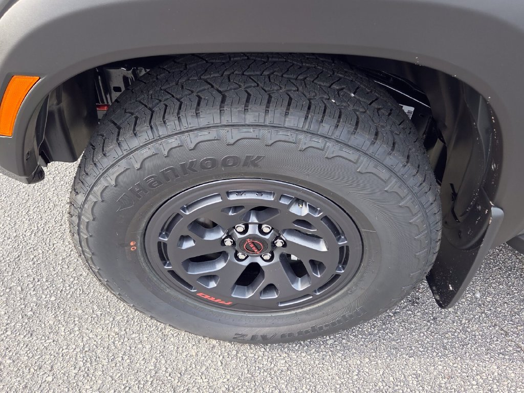 New 2027 Nissan Frontier PRO-4X w/ Pro Convenience Package AWD/4WD image 16