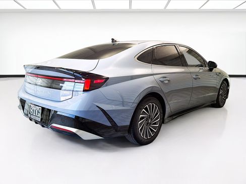 Used 2025 Hyundai Sonata SEL FWD image 4