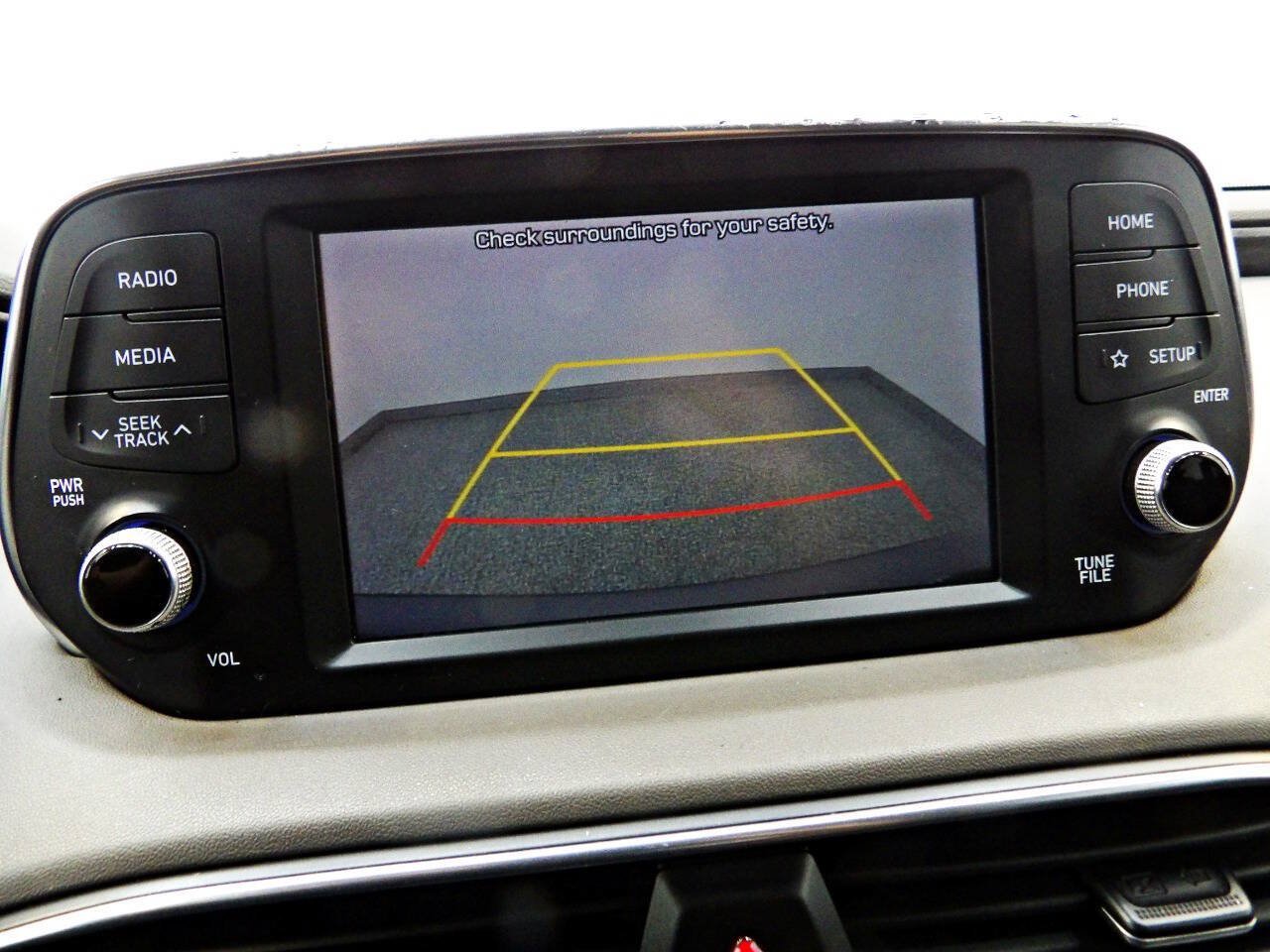 Used 2019 Hyundai Santa Fe SE AWD/4WD image 16