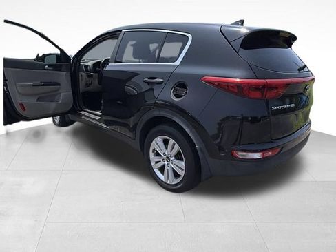 Used 2017 Kia Sportage LX FWD image 10