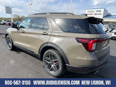 New 2026 Ford Explorer ST w/ Sun And Sound Package