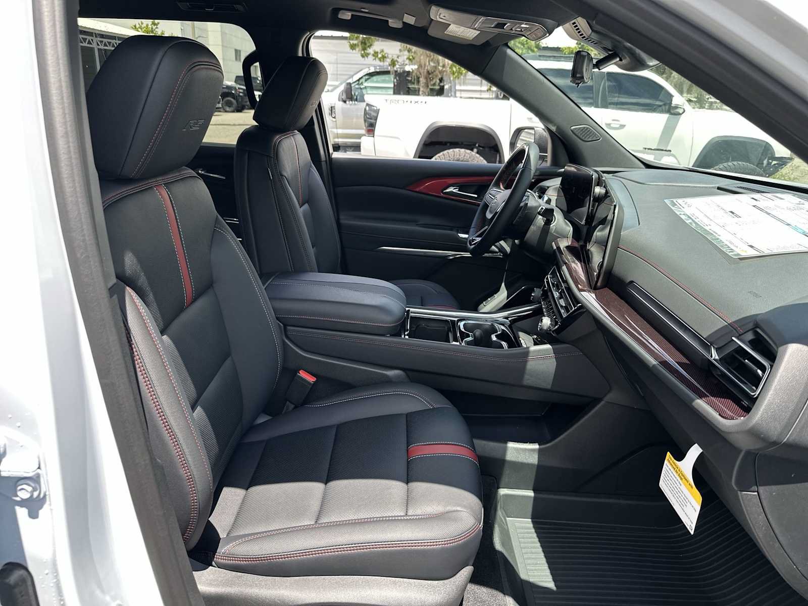 New 2026 Chevrolet Traverse RS w/ LPO, Floor Liner Package FWD image 20