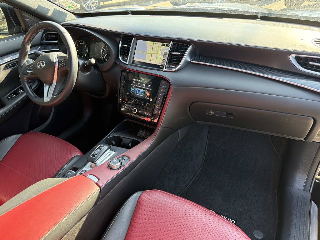 Used 2024 INFINITI QX50 Sport FWD image 13