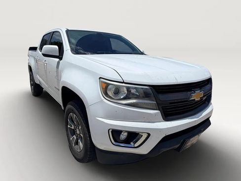 Used 2019 Chevrolet Colorado Z71 RWD image 14