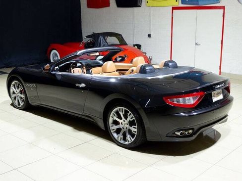 Used 2015 Maserati GranTurismo Convertible RWD image 12