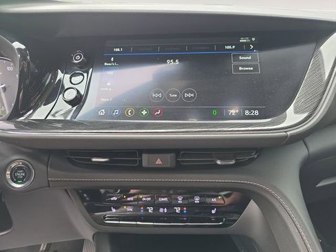 Used 2023 Buick Envision Essence FWD image 10