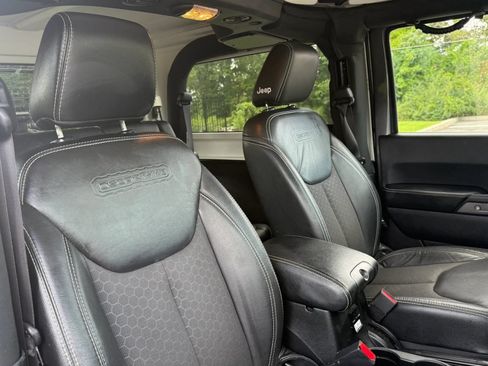Used 2017 Jeep Wrangler Sport AWD/4WD image 18