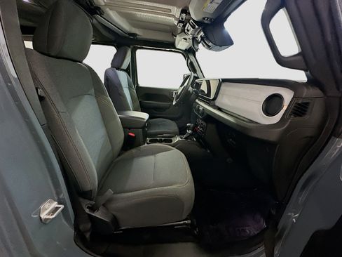 Used 2025 Jeep Wrangler Willys image 31