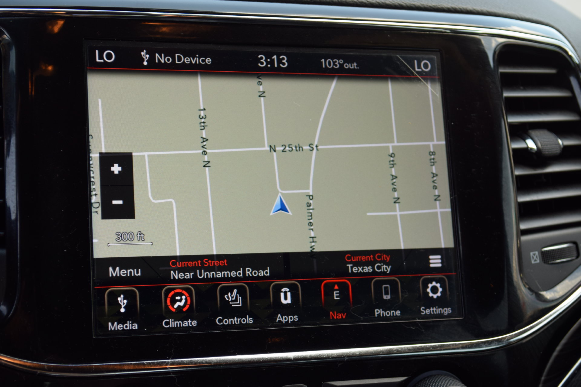 Used 2022 Jeep Grand Cherokee Limited AWD/4WD image 14