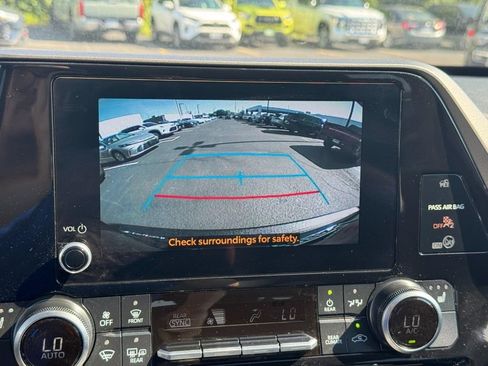 Certified 2026 Toyota Highlander XLE AWD/4WD image 31