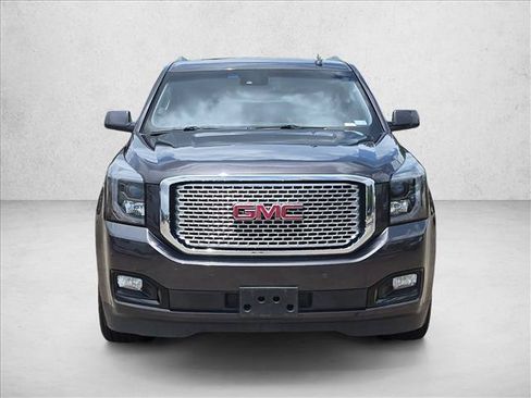 Used 2017 GMC Yukon Denali w/ Open Road Package RWD image 2
