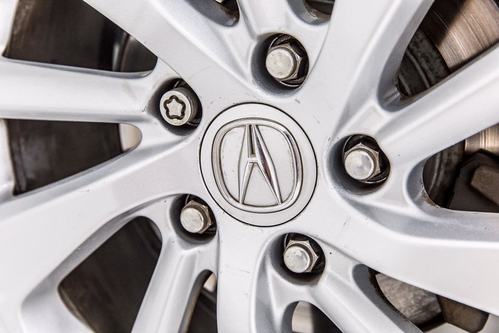 Used 2017 Acura ILX w/ AcuraWatch Plus Package FWD image 40