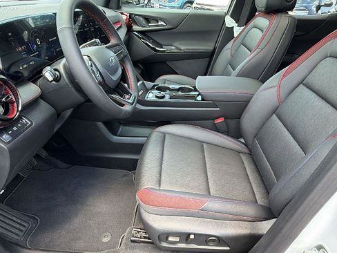 New 2026 Chevrolet Equinox RS w/ Convenience Package III AWD/4WD image 13