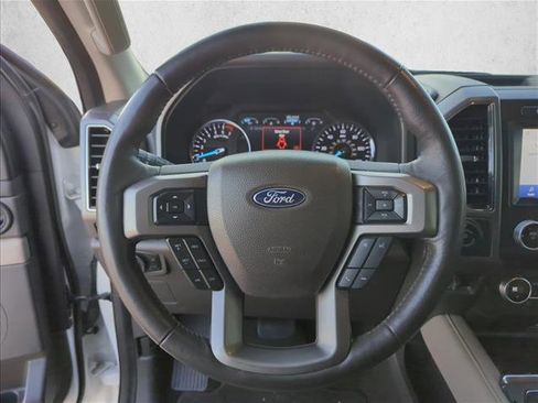 Used 2021 Ford Expedition XLT image 12