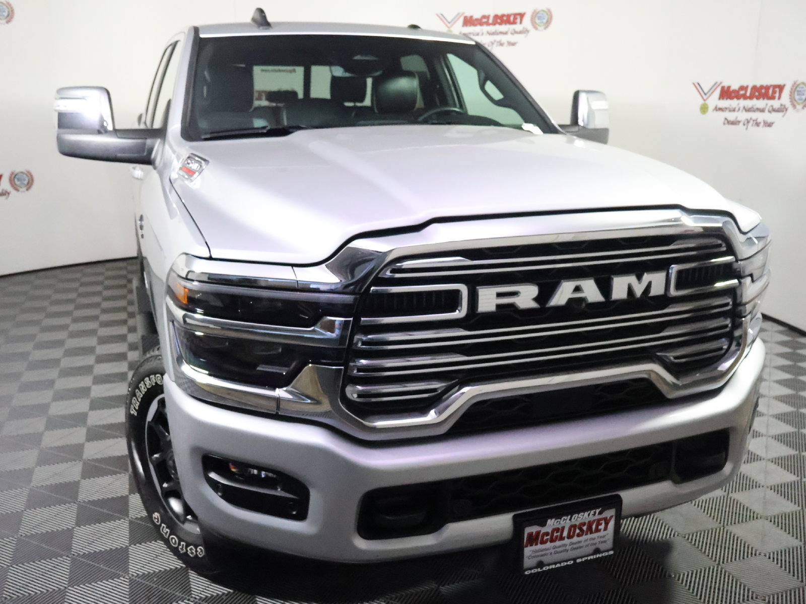 Used 2026 RAM 2500 Laramie AWD/4WD image 24