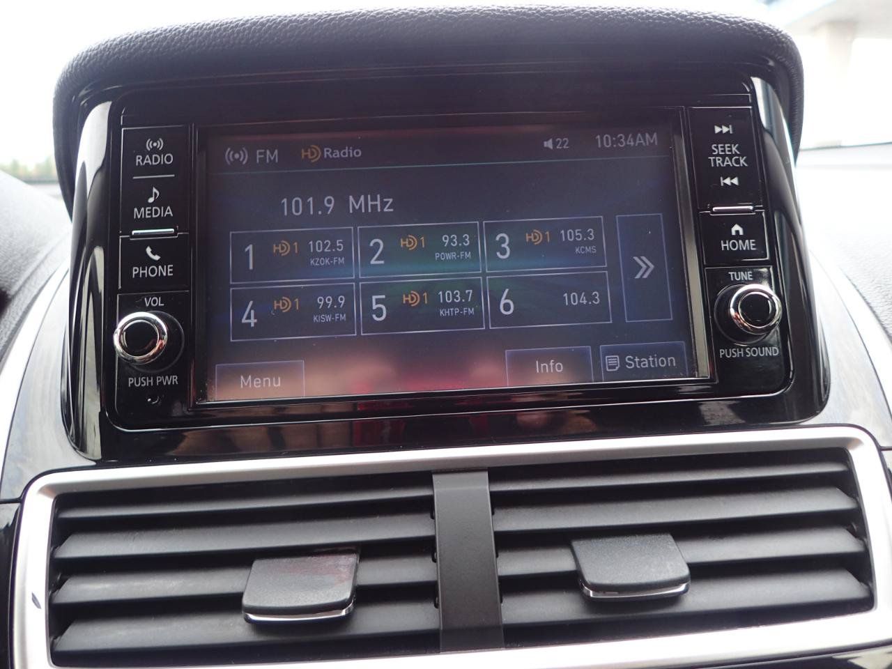 Used 2018 Mitsubishi Eclipse Cross ES FWD image 19