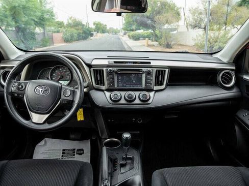 Used 2014 Toyota RAV4 LE AWD/4WD image 17