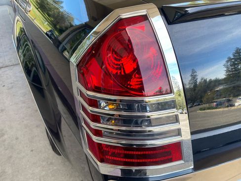 Used 2007 Chrysler 300 C RWD image 23
