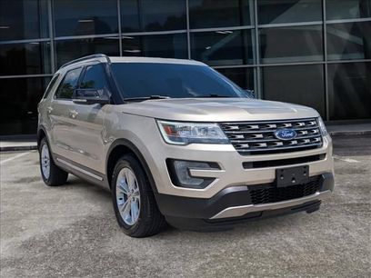 Used 2017 Ford Explorer XLT w/ Equipment Group 202A