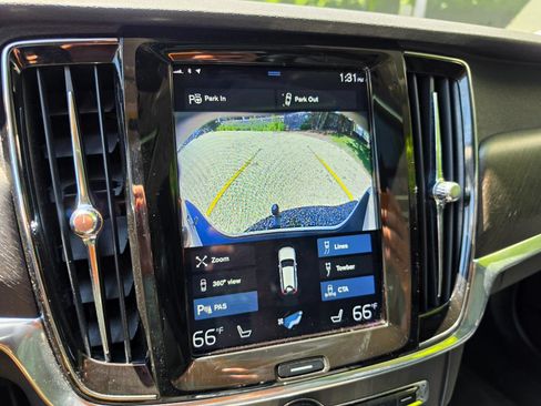 Used 2019 Volvo V90 T6 Cross Country w/ Protection Package Premier AWD/4WD image 13