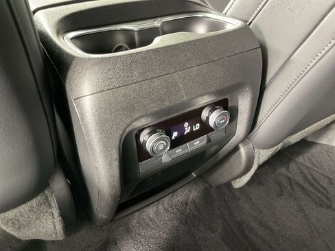 Used 2025 Buick Enclave Preferred image 20