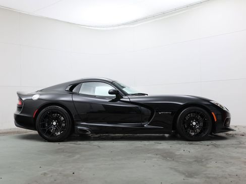 Used 2017 Dodge Viper SRT-10 image 6