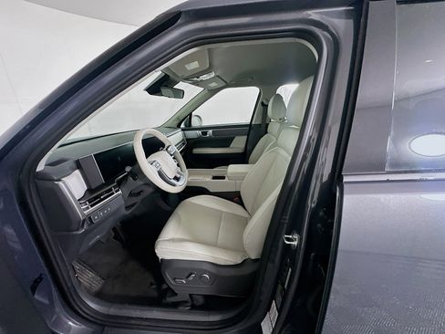 Used 2025 Hyundai Santa Fe SEL image 13
