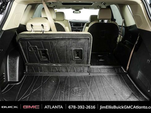 Used 2020 Buick Enclave Premium w/ Sun and Sites Package FWD image 33