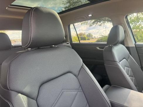 New 2026 Volkswagen Atlas SE FWD image 14