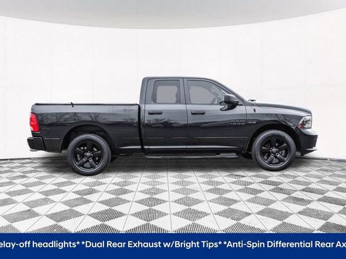 Used 2017 RAM 1500 Express w/ Black Ram 1500 Express Group AWD/4WD image 12