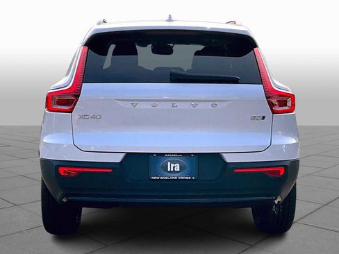 New 2026 Volvo XC40 B5 Plus w/ Protection Package Premier image 4