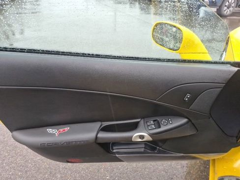 Used 2008 Chevrolet Corvette Coupe image 12